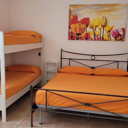 Appartamento Con Piscina A Lazise Exterior photo